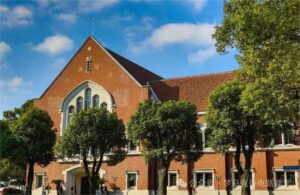 这个学校性价比超高！放心冲！魔都热门高校，保护一志愿！上海理工大学812-电气考研